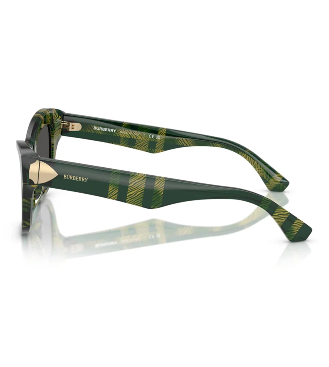 Burberry-zoom-3
